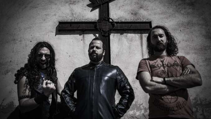 ANGEL MARTYR – guarda il video di “Climbing the Walls of the Abyss”