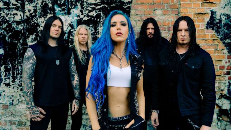 ARCH ENEMY – presentano il nuovo singolo “In The Eye Of The Storm”