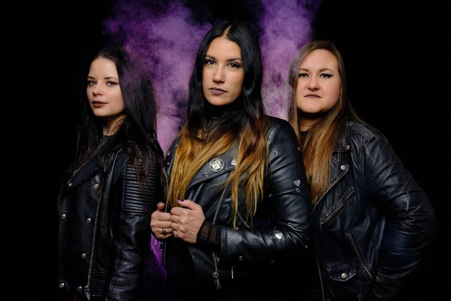 THE GEMS – il trio rock svedese pubblica il primo singolo “Like A Phoenix”