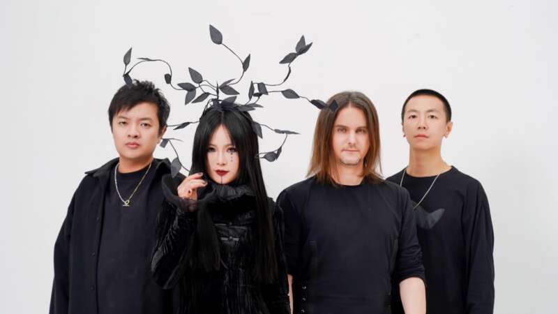 OU – ascolta il nuovo brano “淨化 Purge” con la partecipazione di Devin Townsend